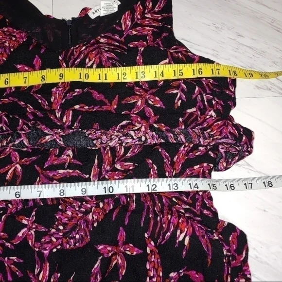 Tiered printed dress - Picture 3 of 4